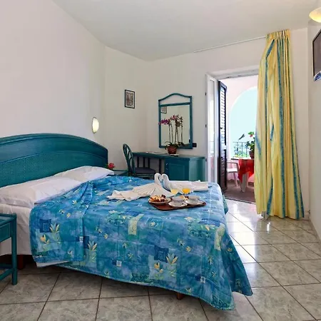 Parco La Rosa 3*