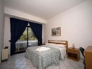 מלון Parco La Rosa 3*