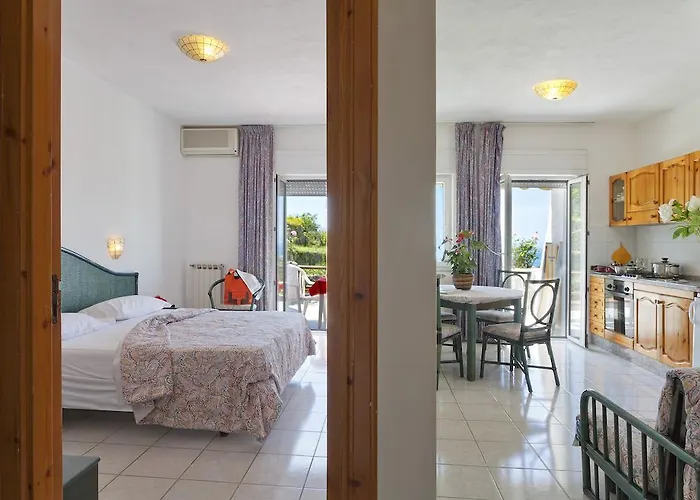 Hotell Parco La Rosa 3*